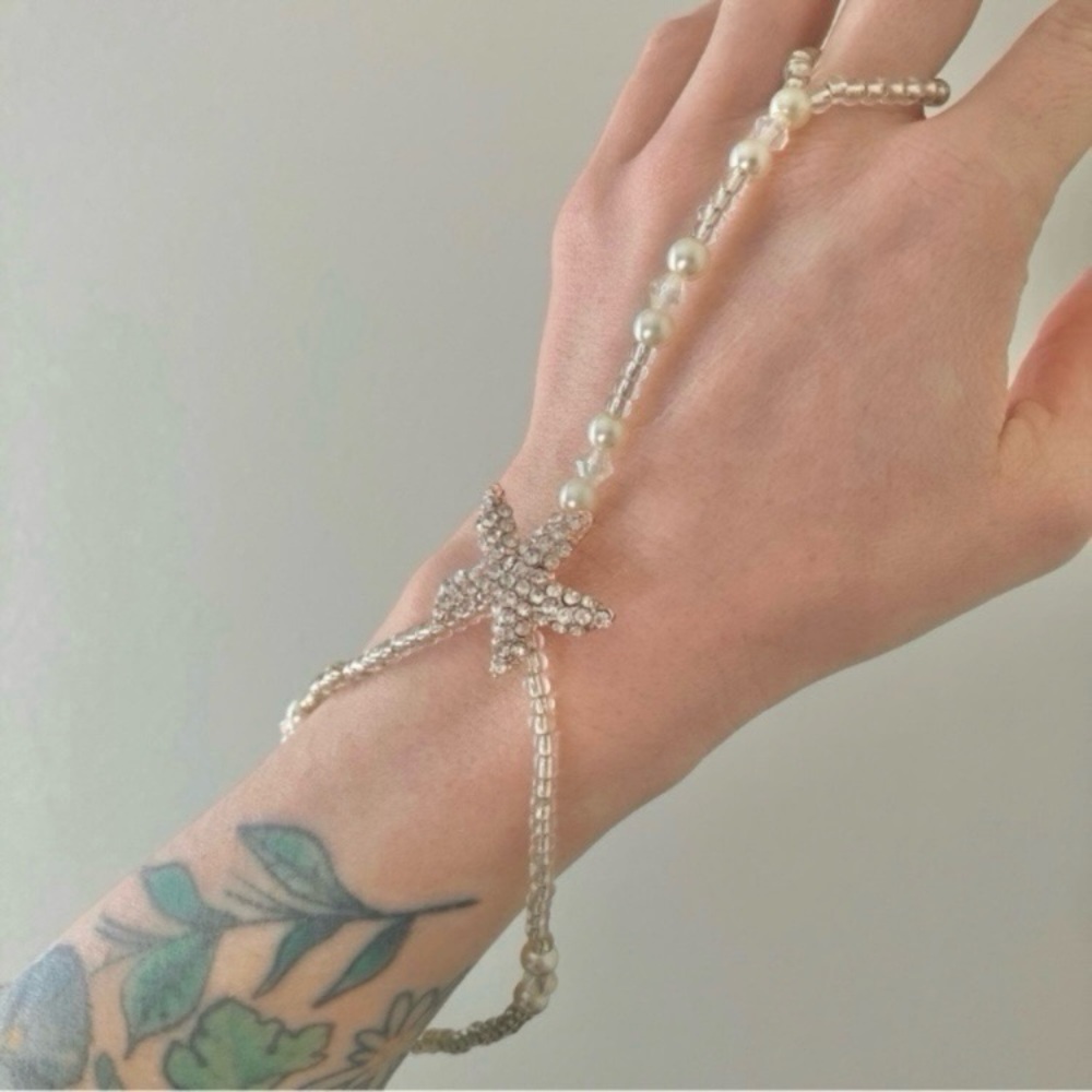 Handmade “Nadine” Starfish Pearl Hand Chain Slave Bracelet Ring Jewelry Beachy